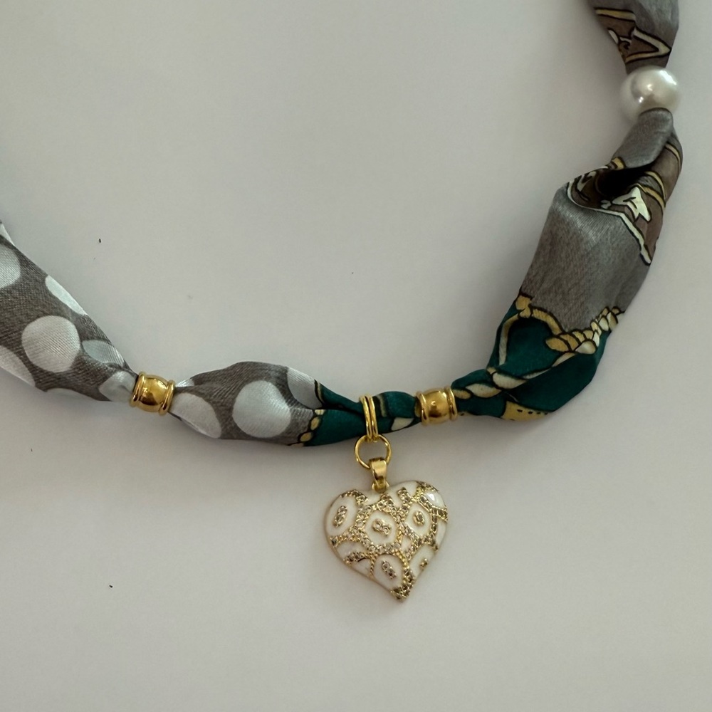 Elegant Heart Pendant Scarf Necklace